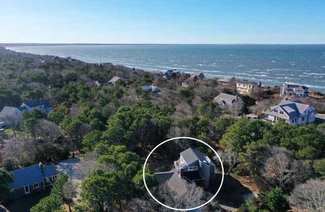 Modern beach house, steps to private beach, perfect for groups!