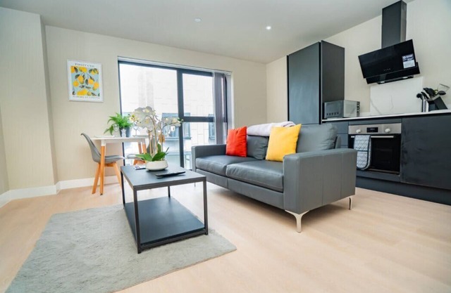 Modern & Bright 1 Bed Apartment in Birmingham