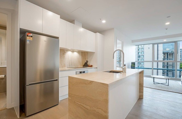 Modern Bright Central Apartment by Zodiak Stays