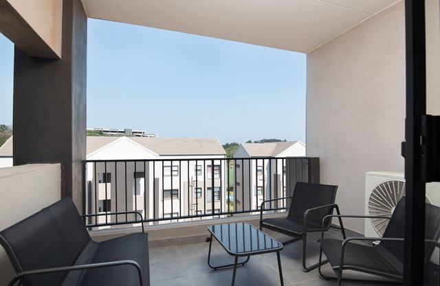 Modern Central Ballito Apartment, Self Catering