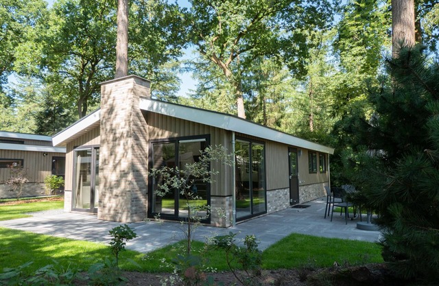 Modern chalet, beautiful location, Utrecht at 20km