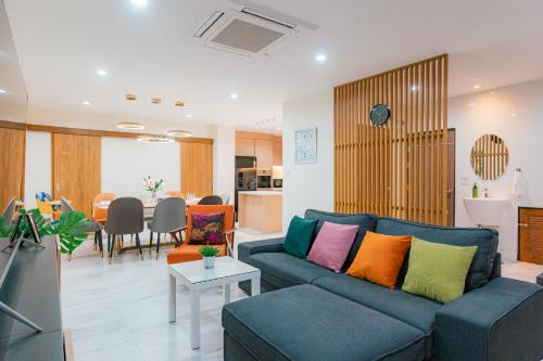 MODERN - CITY CENTER, Phrom Phong BTS, Em District, Terminal 21, MAX 14 People