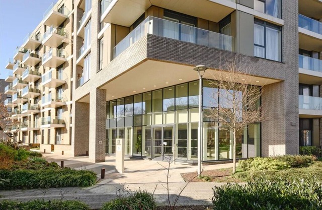 Modern & Cosy Flat in Kingston - 5 minutes from train Station