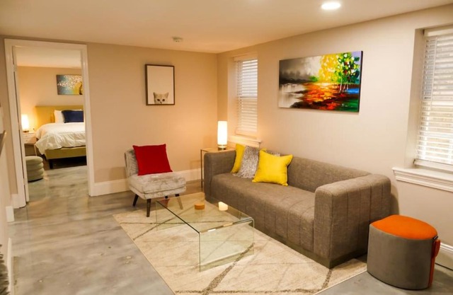 Modern Colorful and Perfectly Located in Algiers PT