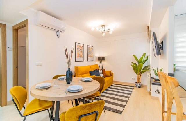 Modern Comfort in the Heart of Zaragoza