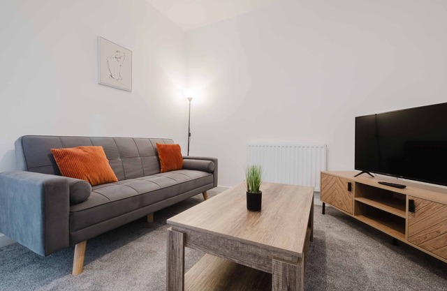 Modern & comfy 3 bed house