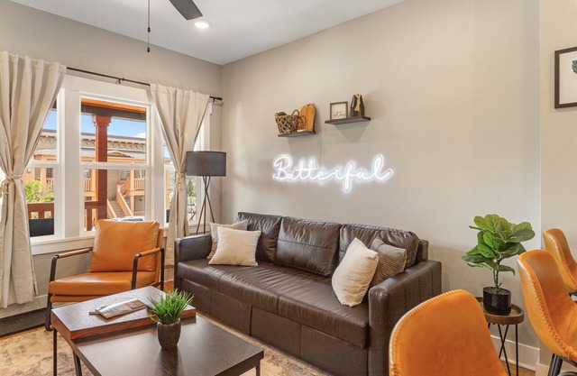 Modern condo in the heart of Uptown Butte - Unit B n