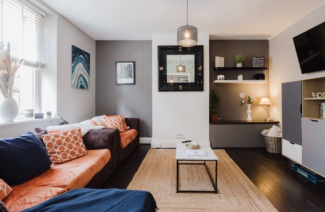 Modern contemporary dog friendly - Licata's Apartment
