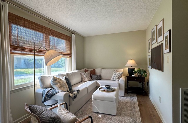 Modern cottage minutes from historic downtown Jonesborough