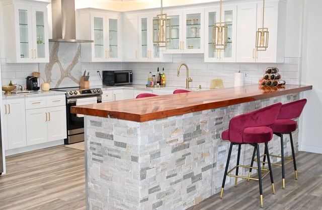Modern cozy home, pet friendly