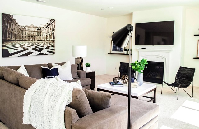 Modern Deluxe Family Home near Goose Creek