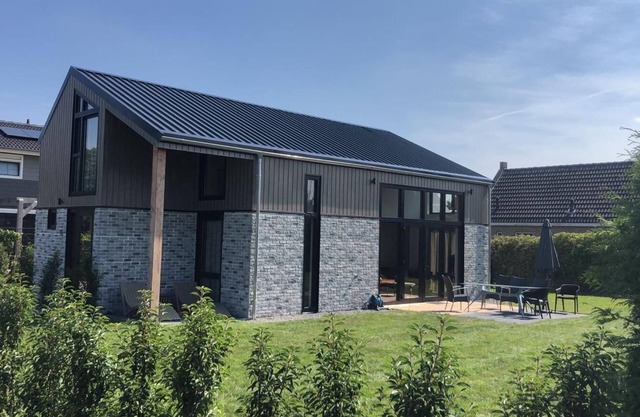 Modern detached villa