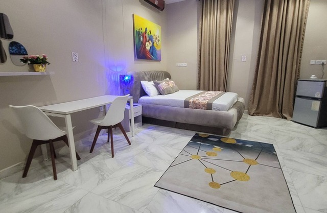 Modern Elegance meet urbannLuxury Apartment nComfort:Your Ideal Apartment Awaits
