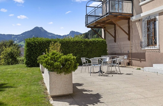 Modern, elegant apartment in Château d'Oex