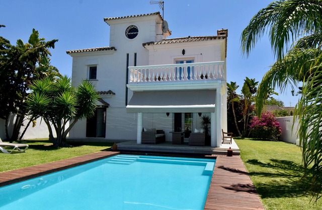 Modern Villa located in a quiet area to relax in the garden