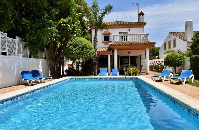 Modern Villa with pool 200m far from the beach