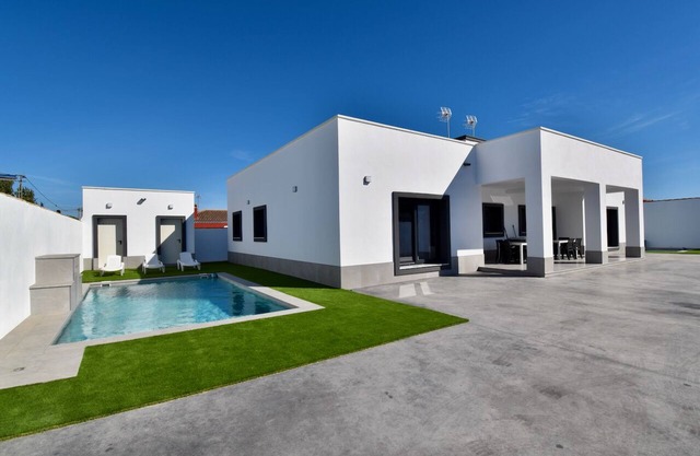 Modern Villa Candil for 14 people with two swimming pools