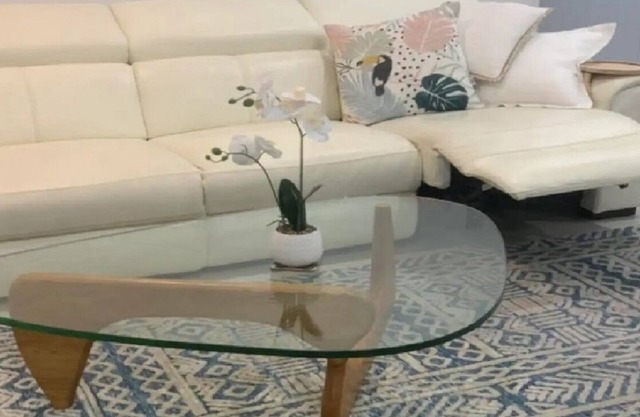 Modern Escape: Gym, Heated Pool, Spa, Jacuzzi & Garden with BBQs, Pet Friendly