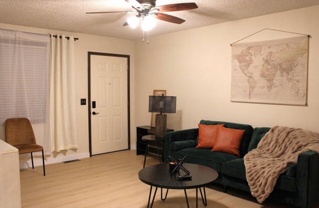 Modern Escape in the heart of Garden City!