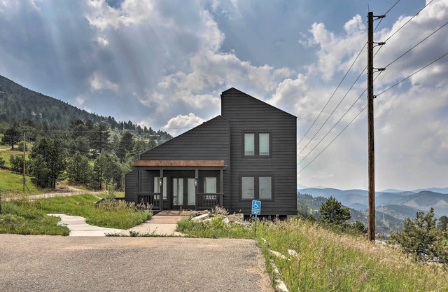 Modern Evergreen Duplex Off I-70 w/Mountain Views
