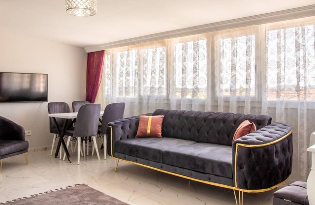 Modern Flat 10 min to City Center and Sea in Urla