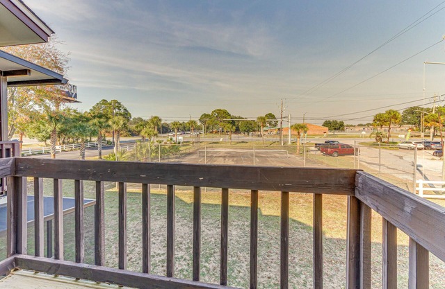Modern Florida Townhome w/ Community Pool!