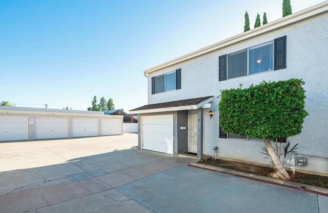 Modern Glendora Retreat Family Getaway Near Cal Poly & Mt. SAC