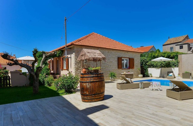 Modern Holiday house Gatsby only 40m from the sea