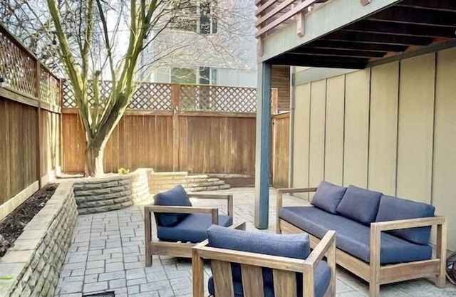 Modern Home Near Ballard Locks w/Patio & Parking! Award Winning!