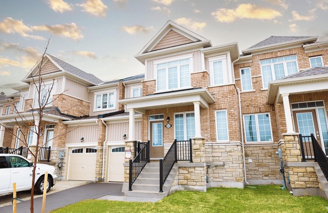 Modern home near Wasaga Beach