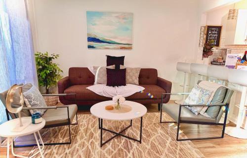 Modern Home Near Uptown CLT, Airport and More