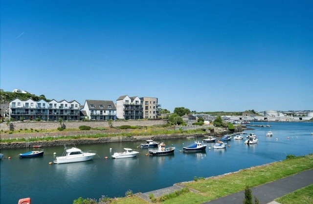 Modern Home on the Water, Plymouth