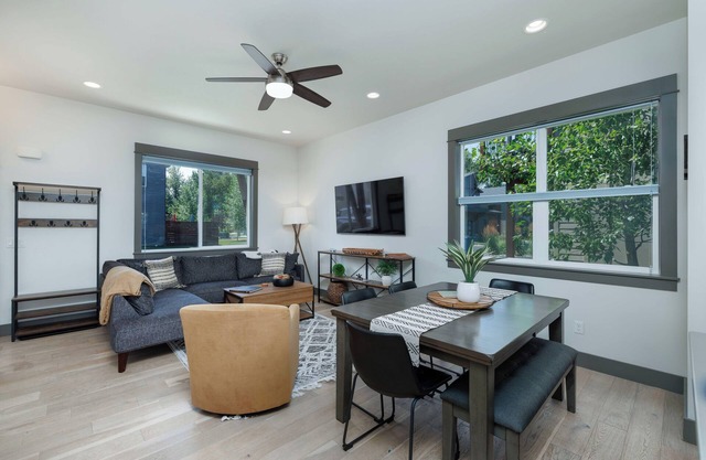 Modern home w/garage converted game room!