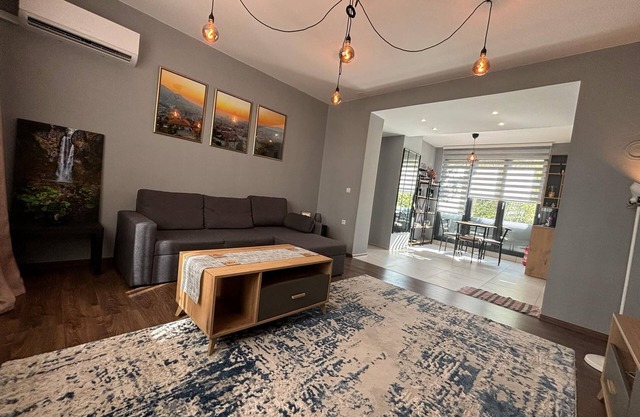 Modern home with King-Size Bed ! Ideal for Digital Nomads