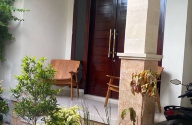 modern house in sanur area n10 minutes from beach non scooter n