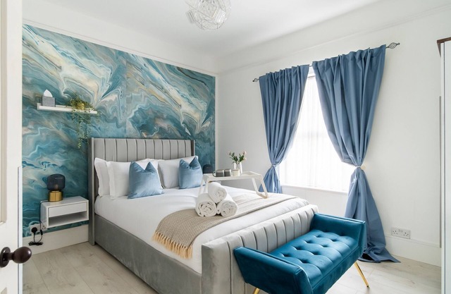 Modern House Private Garden/BBQ/Ultra Fast WiFi