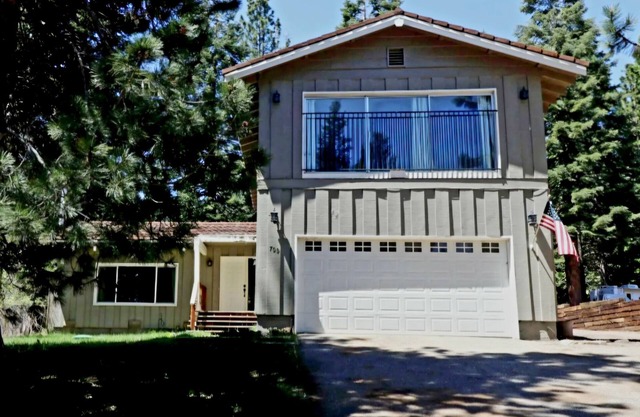 Modern LACC house w/WiFi ~ big enough for the whole family!