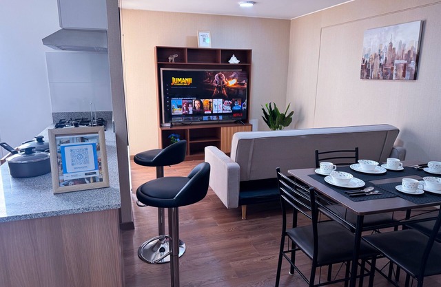 Modern Loft 2 BR with Balcony near Miraflores