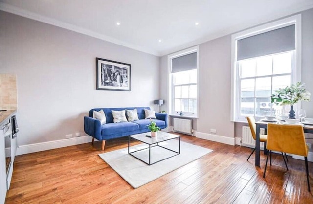 Modern lux flat in West End/Mayfair/Piccadilly. Central location, highly rated