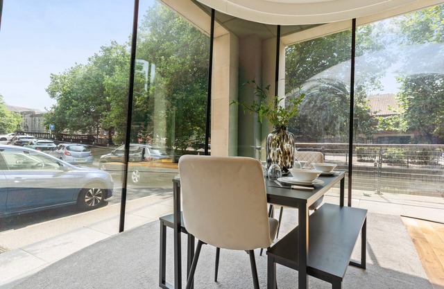 Modern Luxe Living in Lincoln - Flat 6