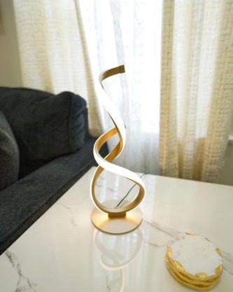 Modern Luxe Retreat -Heart of Chesterfield