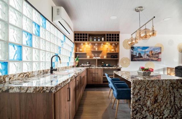 Modern, Luxurious and Tradicional Apartments by Samilis Place