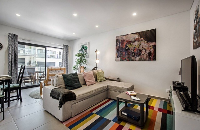 Modern luxury apartment with private south/east facing terrace near Gran plaza