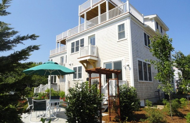 Modern Luxury In Provincetown With Amenities Galor ~ Hot Tub!