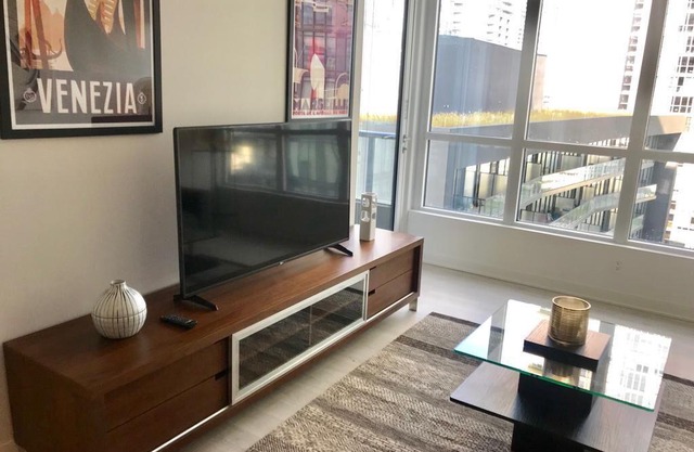 ⭐Modern Luxury King 1BD⭐ by Rogers Centre, CN Tower
