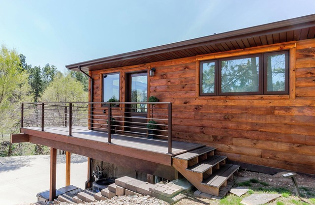 Modern Luxury Retreat - 2 BR/1BA - Minutes from Downtown