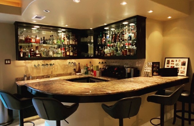 Modern Mansion with City Views, Heated Pool, Hot tub, & Luxury Cabana