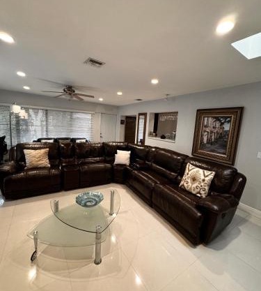 Modern Miami Oversized 3 Bedroom in Central Location