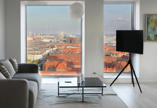 Modern Minimalist Apartment with Panoramic Views