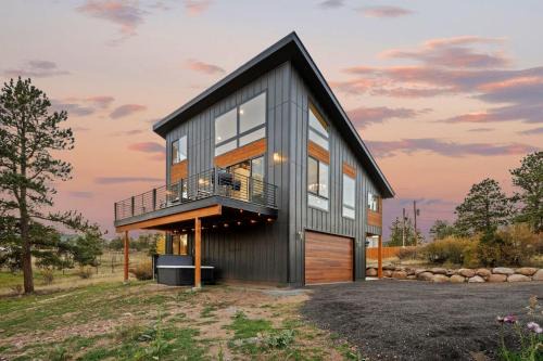 Modern Mtn Escape! Hot Tub Fireplace Views